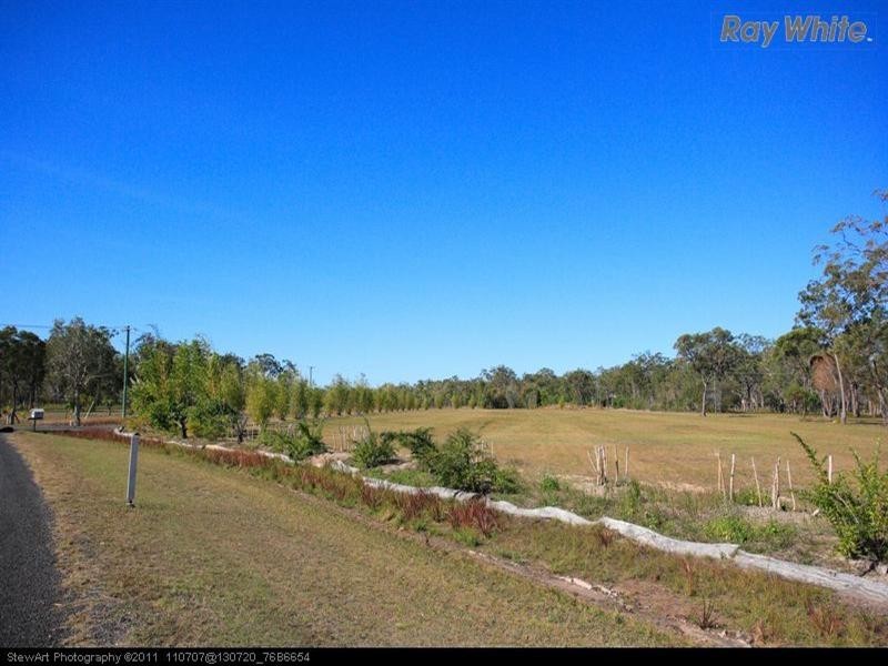 300 Pacific Haven Circuit, Pacific Haven QLD 4659