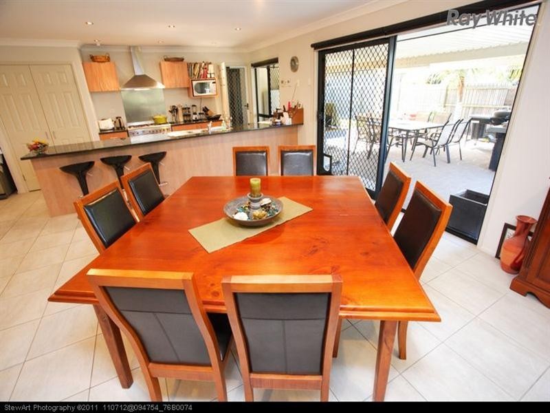 6 Rosedale Drive, Wondunna QLD 4655