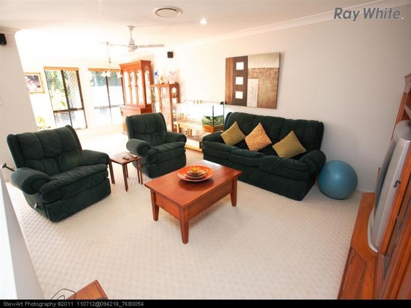 6 Rosedale Drive, Wondunna QLD 4655