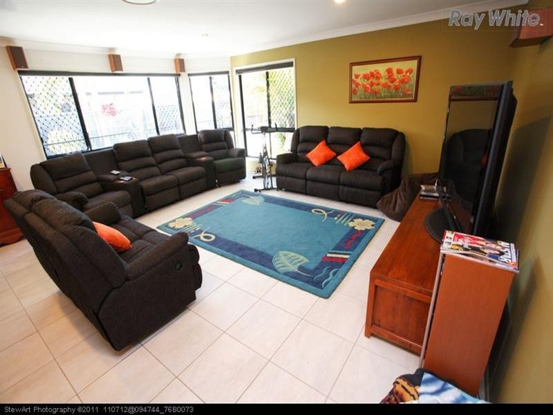 6 Rosedale Drive, Wondunna QLD 4655