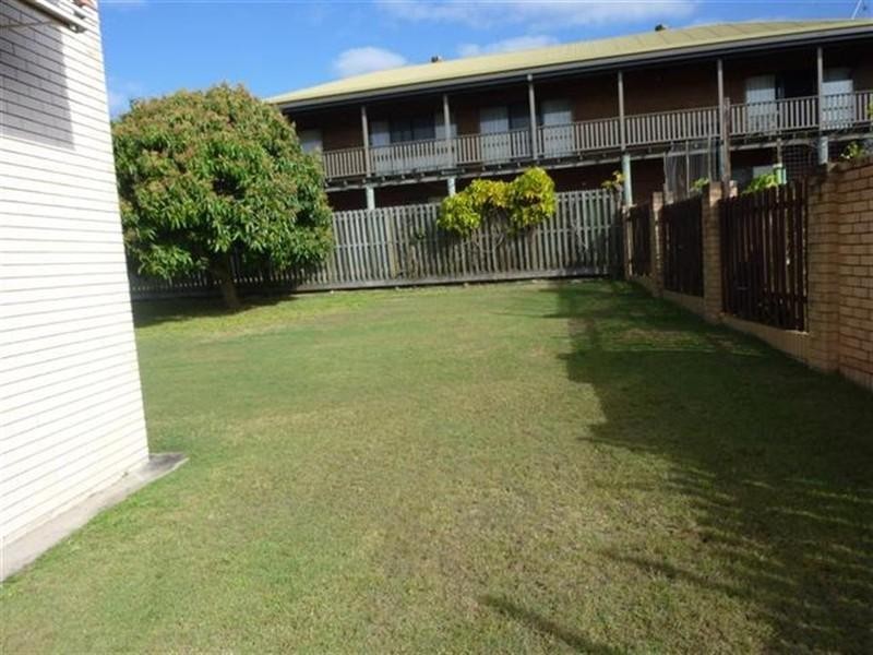 2 JACARANDA, Torquay QLD 4655