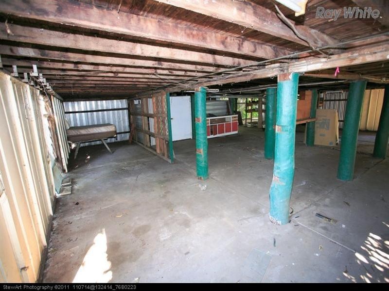 54 Old Bruce Highway, Howard QLD 4659