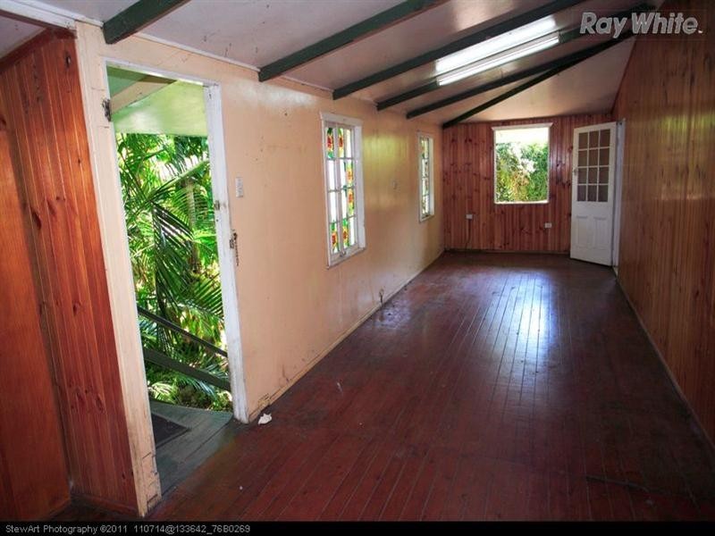 54 Old Bruce Highway, Howard QLD 4659