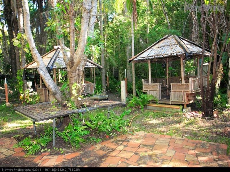 54 Old Bruce Highway, Howard QLD 4659