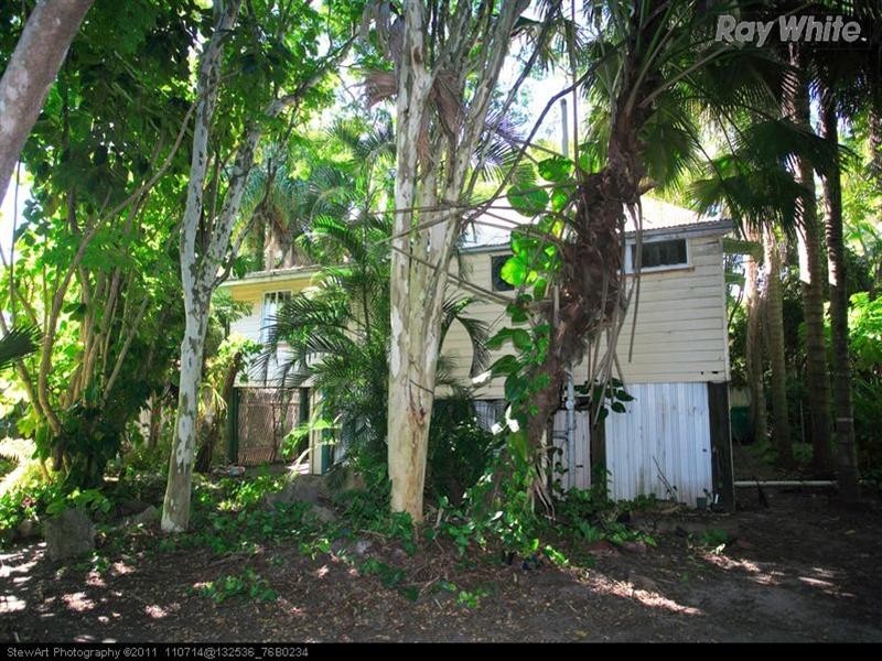54 Old Bruce Highway, Howard QLD 4659