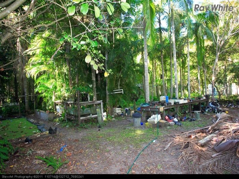 54 Old Bruce Highway, Howard QLD 4659