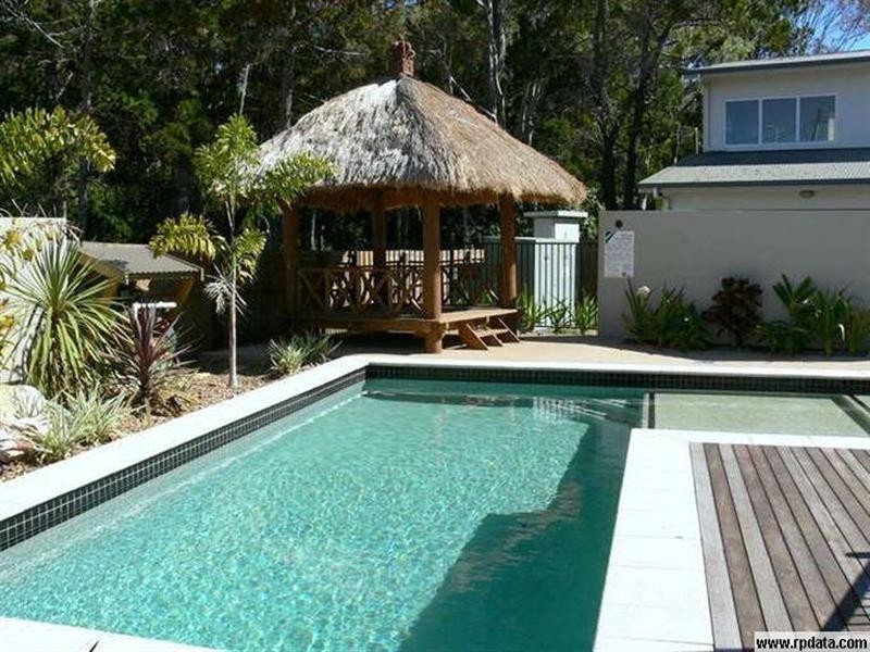 2/71 Elizabeth Street, Urangan QLD 4655