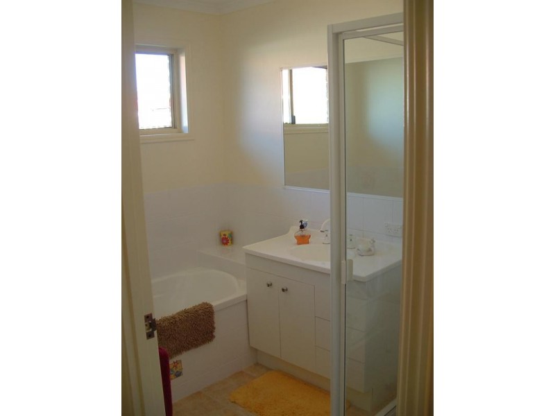 1/112 Bideford Street, Torquay QLD 4655