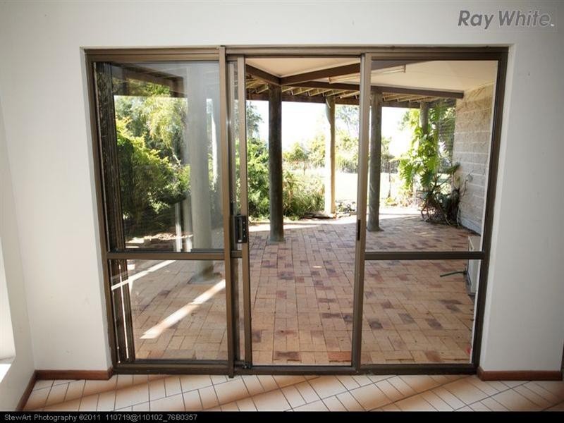 102 Island View Drive, Urangan QLD 4655