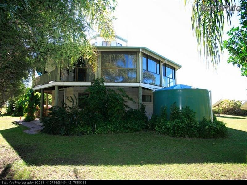 102 Island View Drive, Urangan QLD 4655