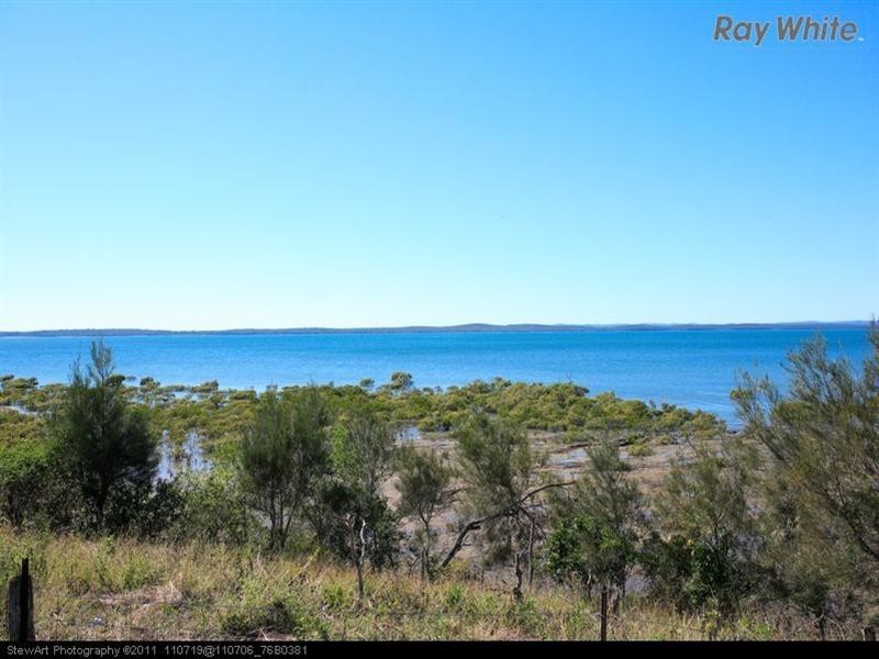 102 Island View Drive, Urangan QLD 4655
