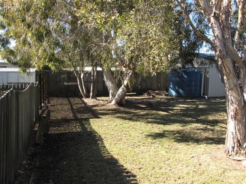 12 Holiday Parade, Scarness QLD 4655