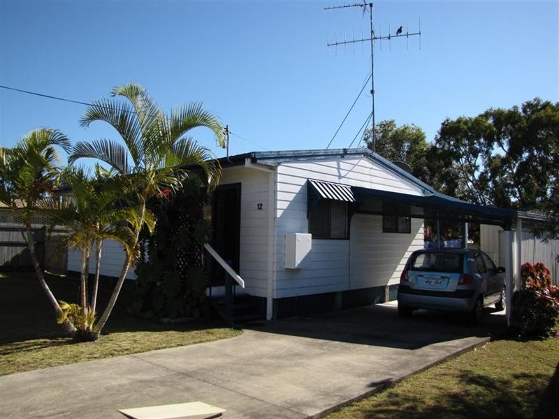 12 Holiday Parade, Scarness QLD 4655