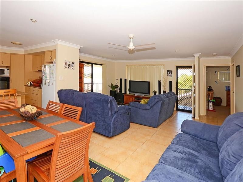 16 Merrilyn Court, Urangan QLD 4655