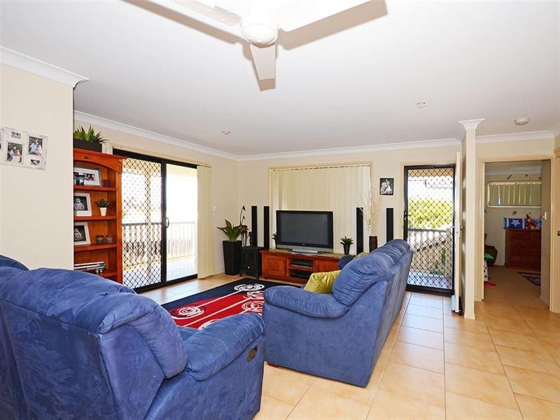 16 Merrilyn Court, Urangan QLD 4655