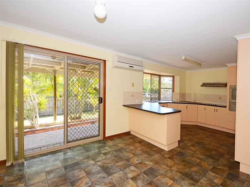 7 Snow Street, Torquay QLD 4655