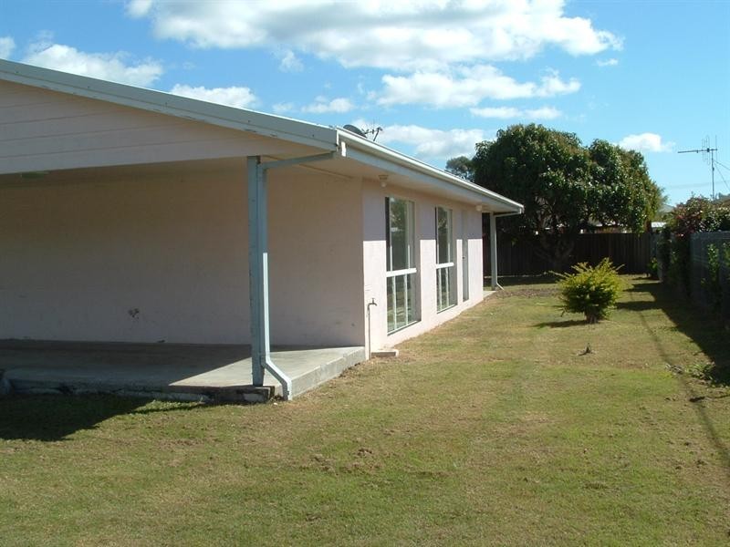 3 Simpson Street, Burrum Heads QLD 4659