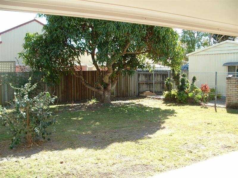 3 Simpson Street, Burrum Heads QLD 4659