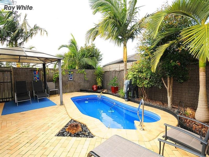 49 Heather Way, Urraween QLD 4655