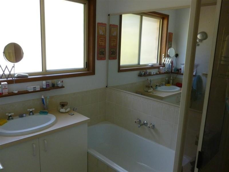 52 WILLIAM, Urangan QLD 4655