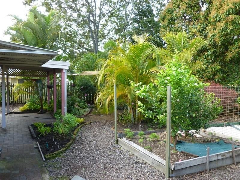52 WILLIAM, Urangan QLD 4655
