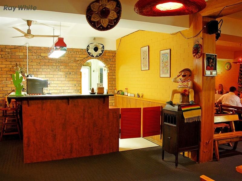 1/449 Charlton Esplanade, Torquay QLD 4655