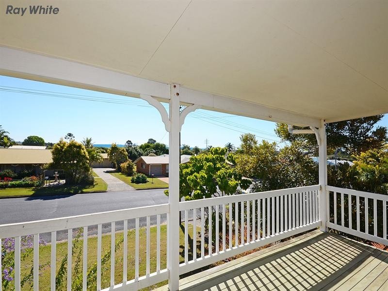 10 Johnston Boulevard, Urraween QLD 4655