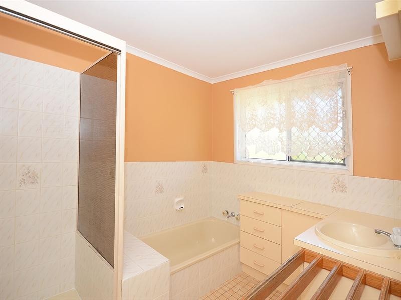 10 Johnston Boulevard, Urraween QLD 4655