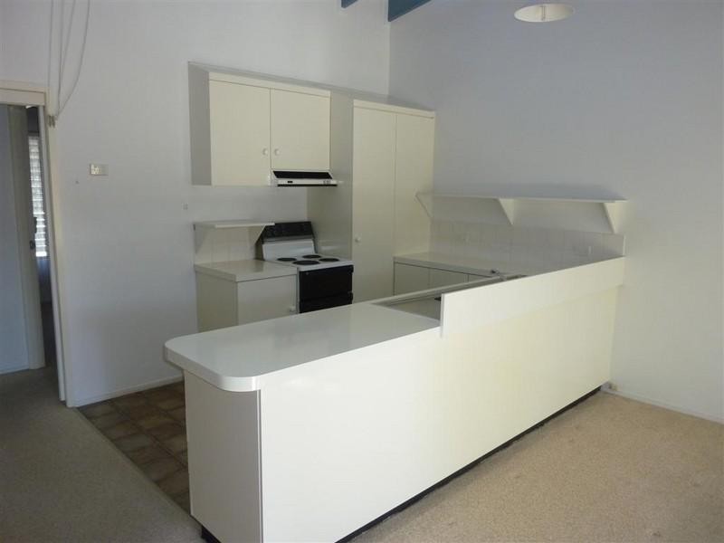 1/32 CYPRESS, Torquay QLD 4655