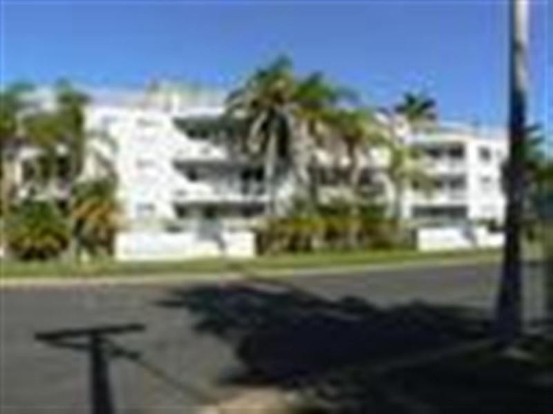11/458 ESPLANADE, Torquay QLD 4655