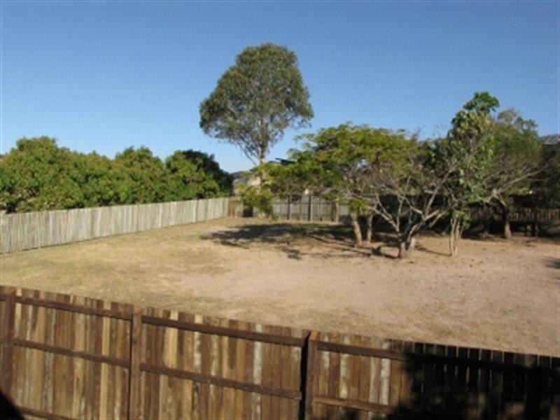 16 Jacobsen Outlook, Urraween QLD 4655