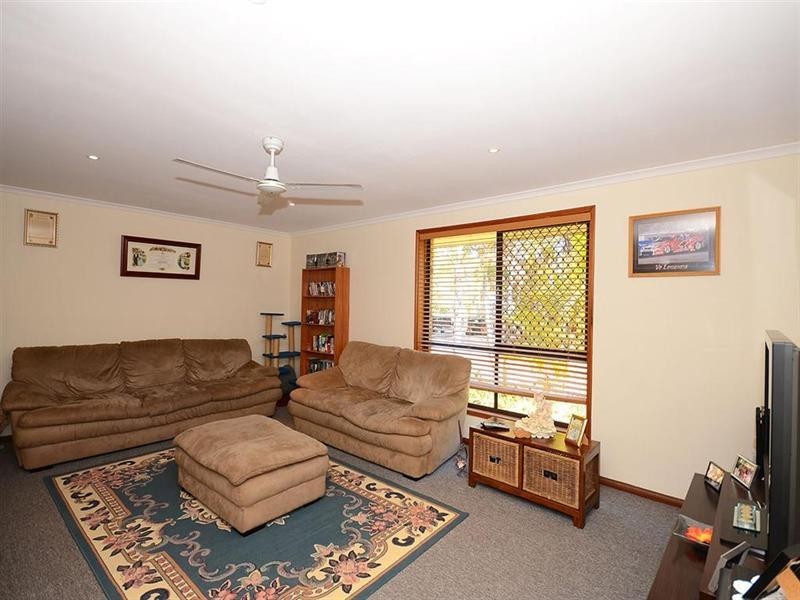 198 Elizabeth Street, Urangan QLD 4655