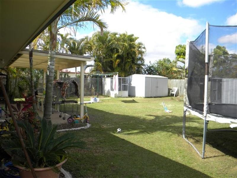 42 Kookaburra Drive, Eli Waters QLD 4655