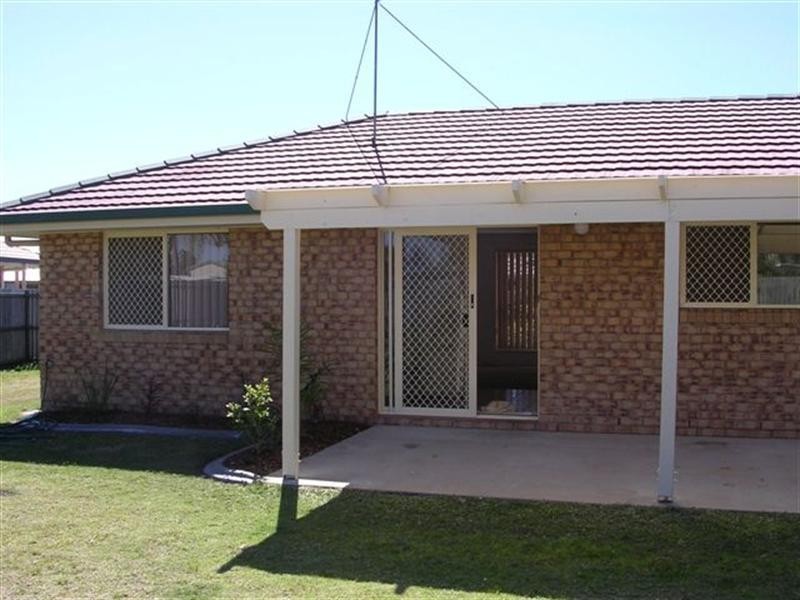 42 Kookaburra Drive, Eli Waters QLD 4655