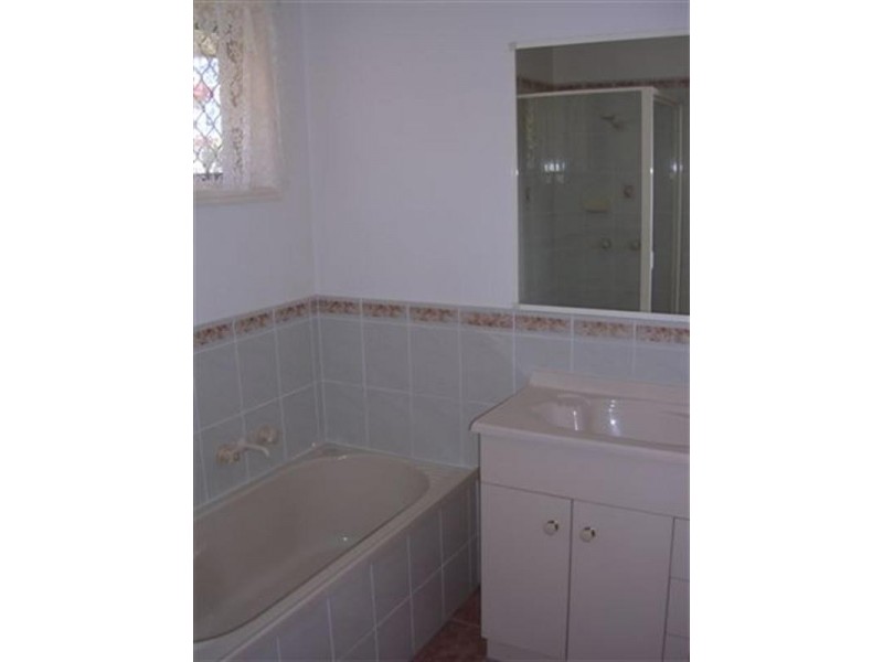 42 Kookaburra Drive, Eli Waters QLD 4655