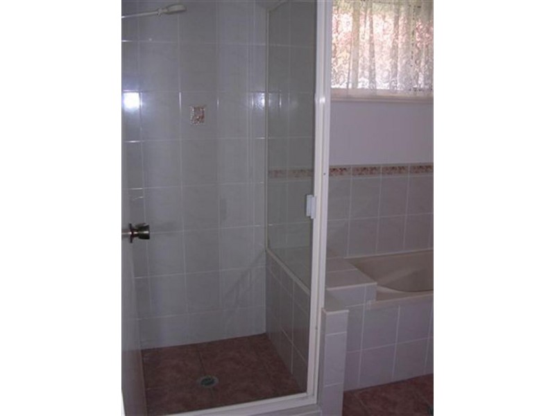 42 Kookaburra Drive, Eli Waters QLD 4655