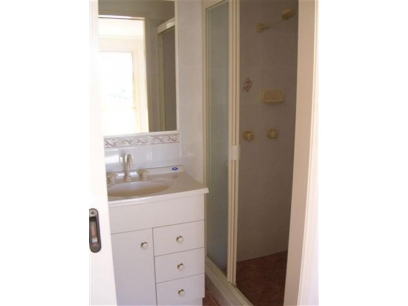 42 Kookaburra Drive, Eli Waters QLD 4655