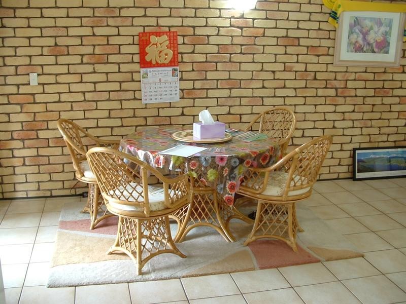 1/242 Charlton Esplanade, Pialba QLD 4655