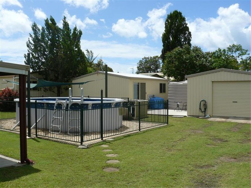 4 Lakeside Drive, Burrum Heads QLD 4659