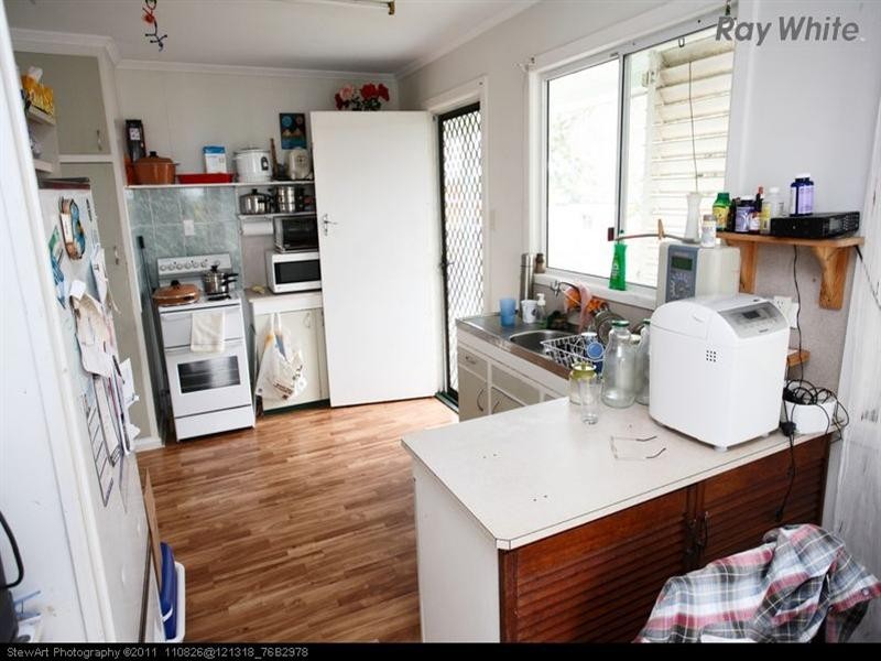 11 Moonbi Street, Scarness QLD 4655