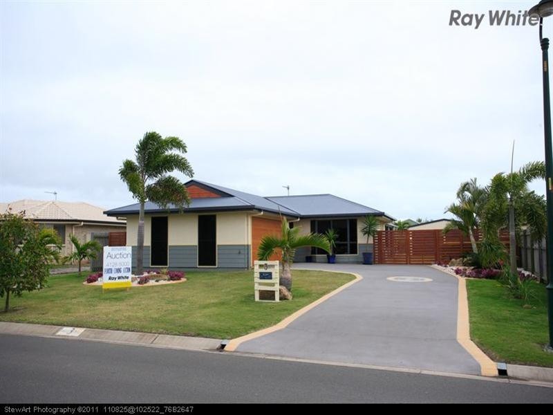 3 Endeavour Way, Eli Waters QLD 4655