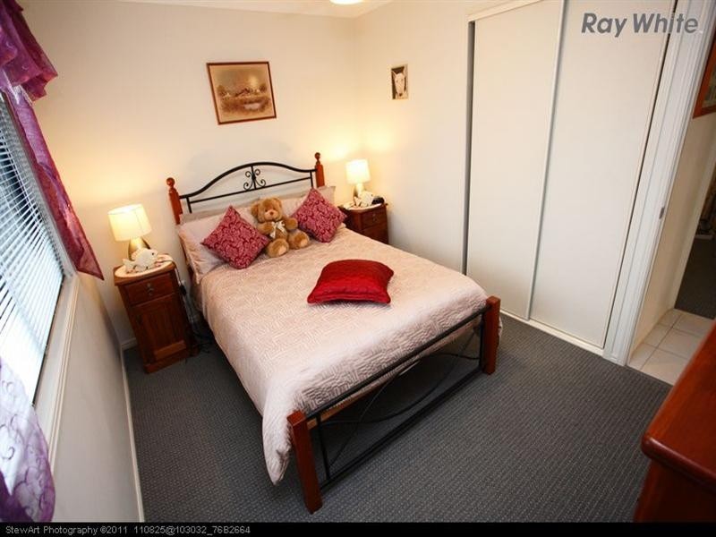 3 Endeavour Way, Eli Waters QLD 4655