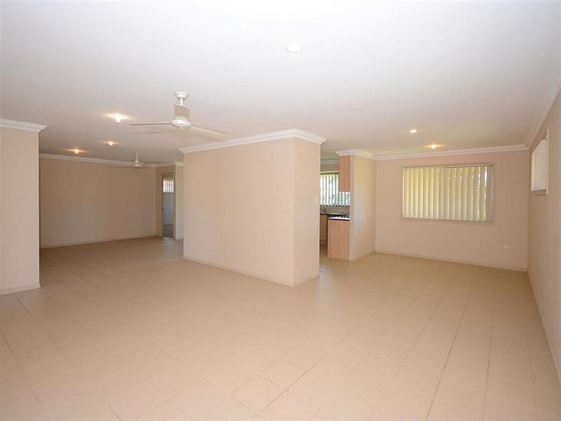 11 Marcocci Street, Urraween QLD 4655