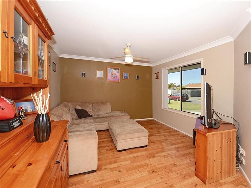 7 Chanak Close, Point Vernon QLD 4655