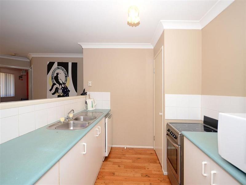 7 Chanak Close, Point Vernon QLD 4655