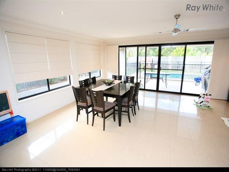 15 Bay Breeze Close, Wondunna QLD 4655