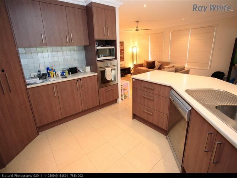 15 Bay Breeze Close, Wondunna QLD 4655