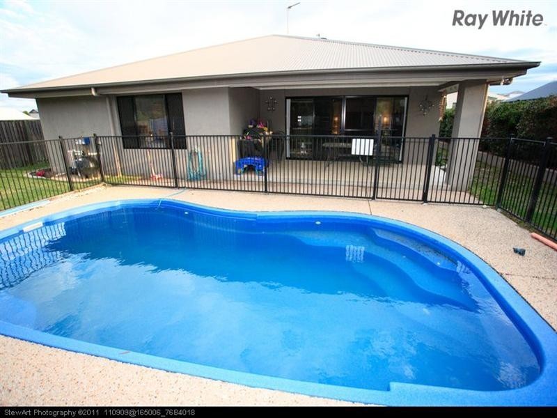 15 Bay Breeze Close, Wondunna QLD 4655