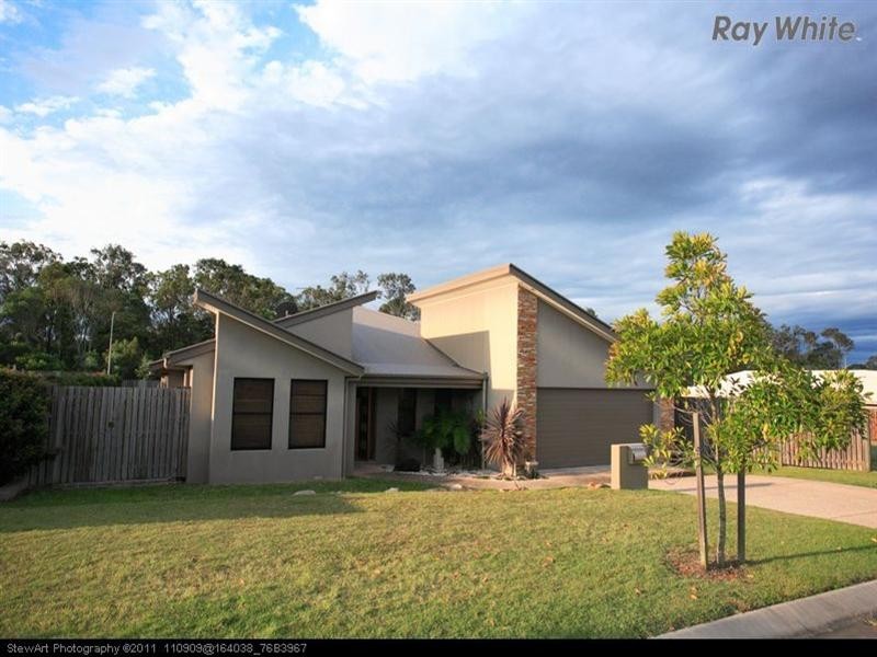 15 Bay Breeze Close, Wondunna QLD 4655