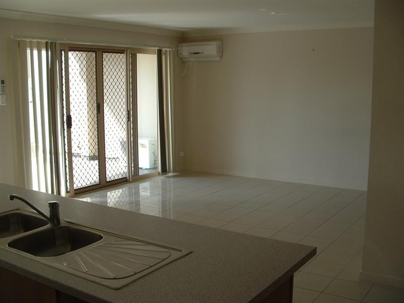 7/1 Ibis Boulevard, Eli Waters QLD 4655